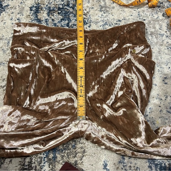 Fabletics Teddy Brown Crushed Velour Crossover Leggings Size XL - Picture 7 of 8